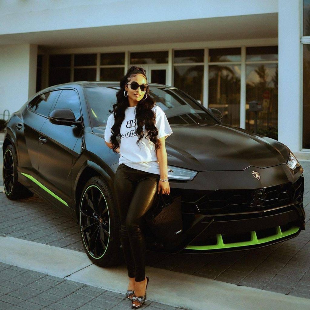 Shenseea with her Lamborghini Urus