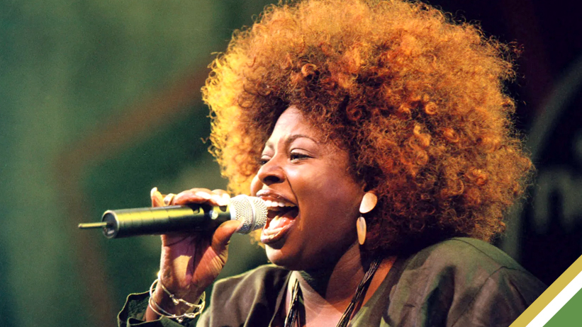 Grammy-Nominated R&B Singer Angie Stone Dies in Alabama Crash – Music Industry in Mourning