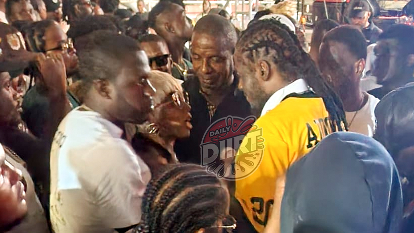 Aidonia and Vanessa Bling conversing backstage at Sabina Park