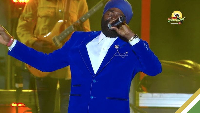 “I Watched Her Take Her Last Breath” — Bugle Honours Late Mother in Emotional Reggae Sumfest Tribute After Nearly 10-Year Hiatus