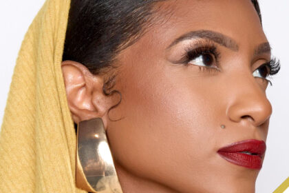 Naomi Cowan Steps Into a New Chapter With Debut Album Welcome to Paradise, Out October 10